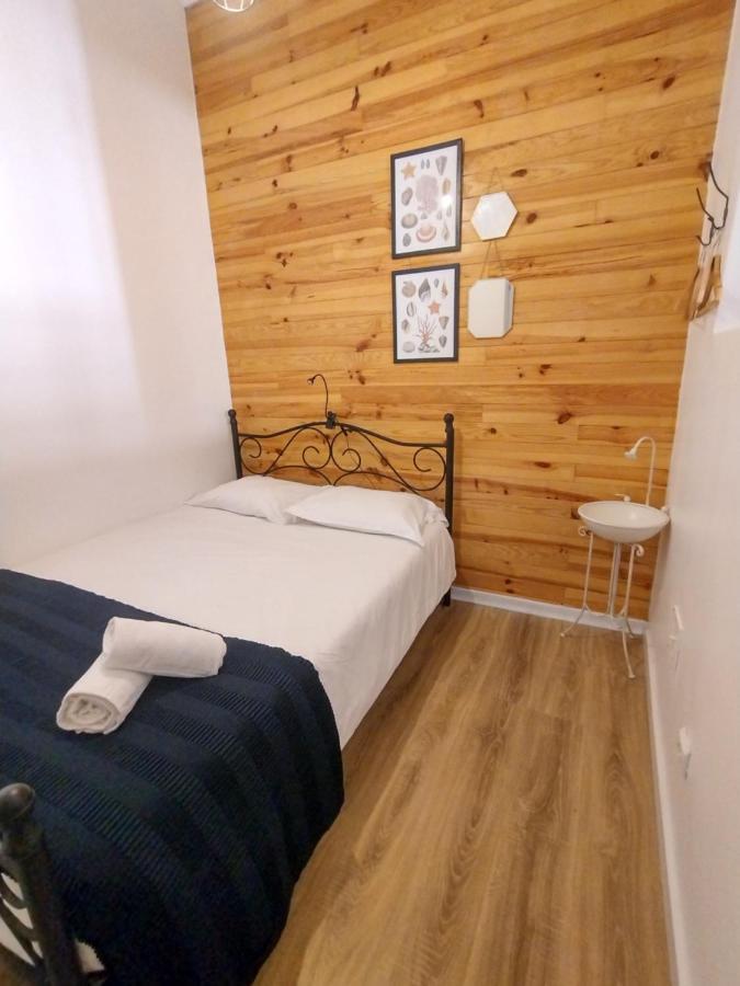 The Central Townhouse Faro Bagian luar foto