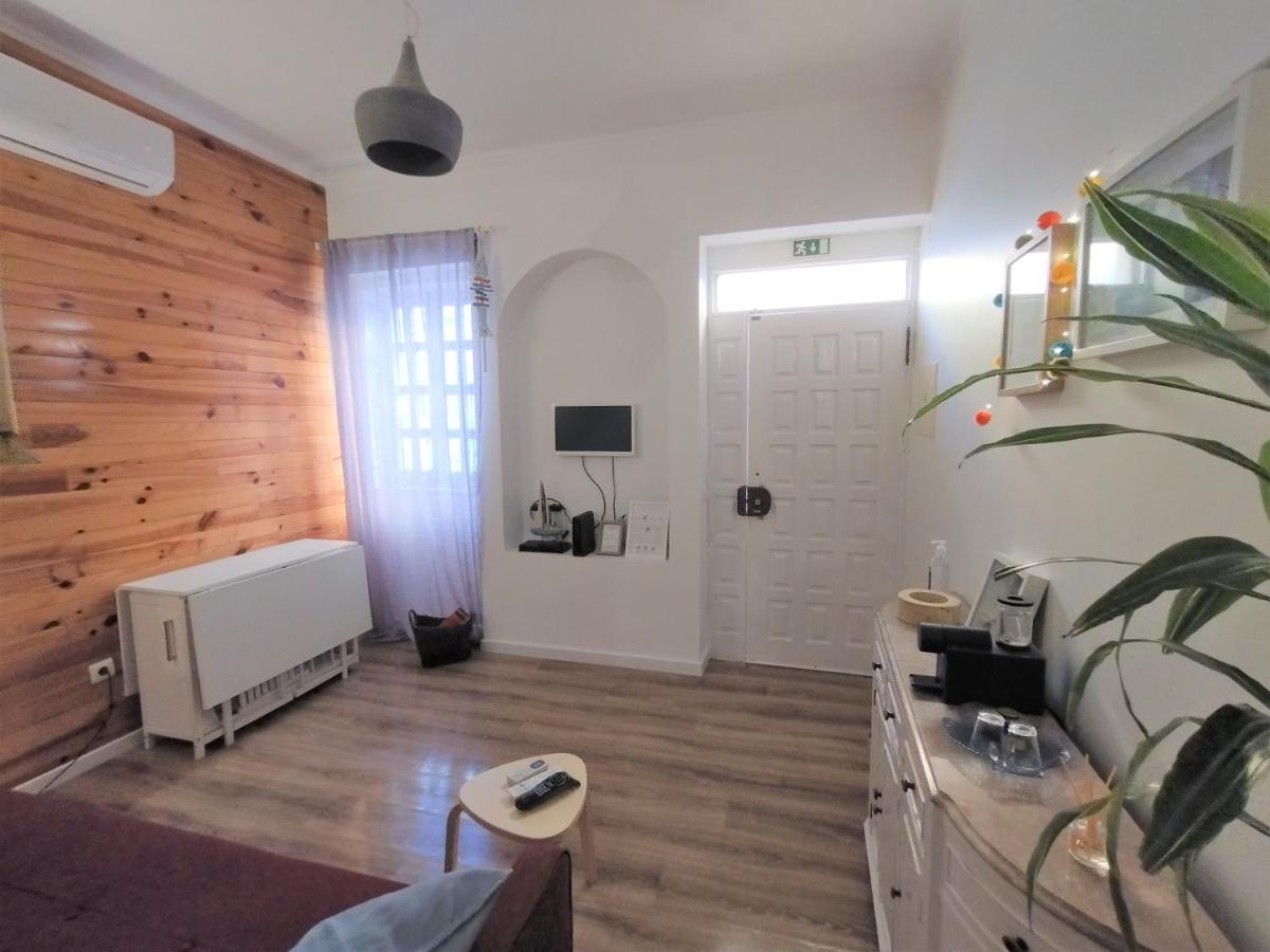 The Central Townhouse Faro Bagian luar foto