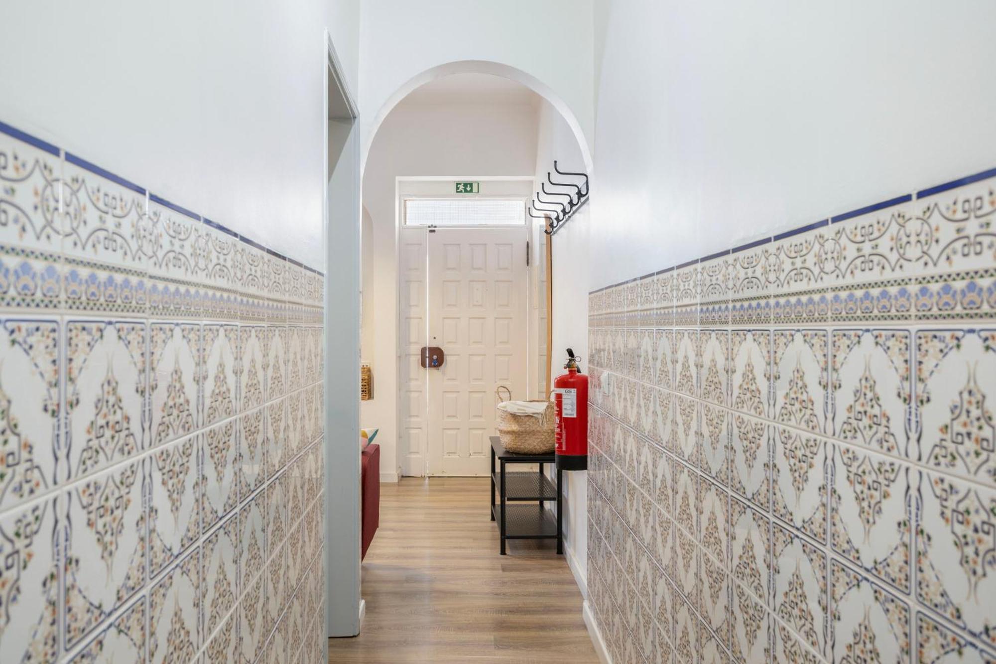 The Central Townhouse Faro Bagian luar foto