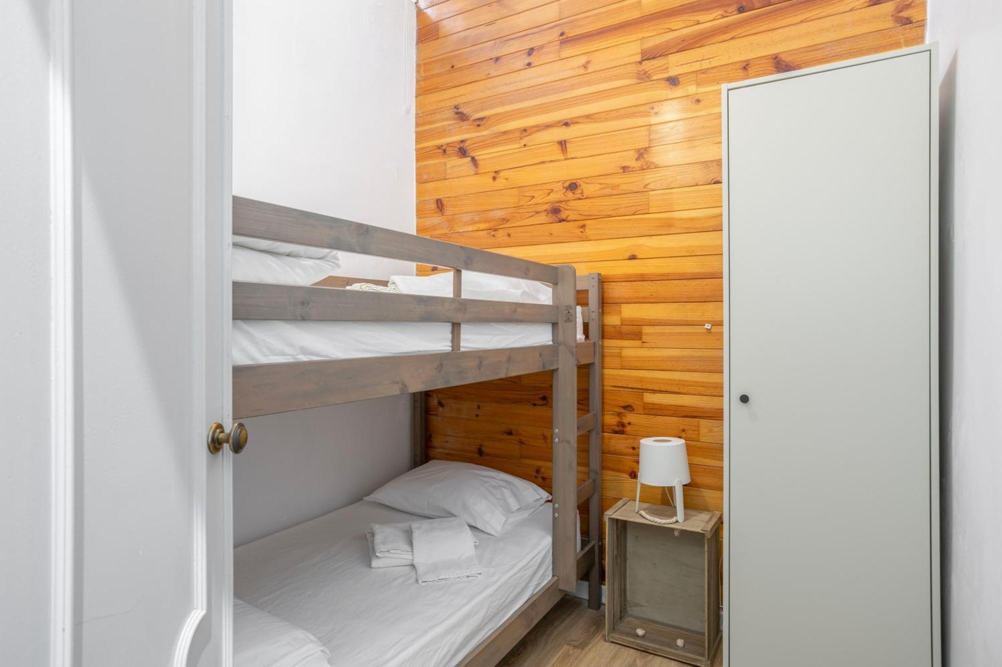 The Central Townhouse Faro Bagian luar foto