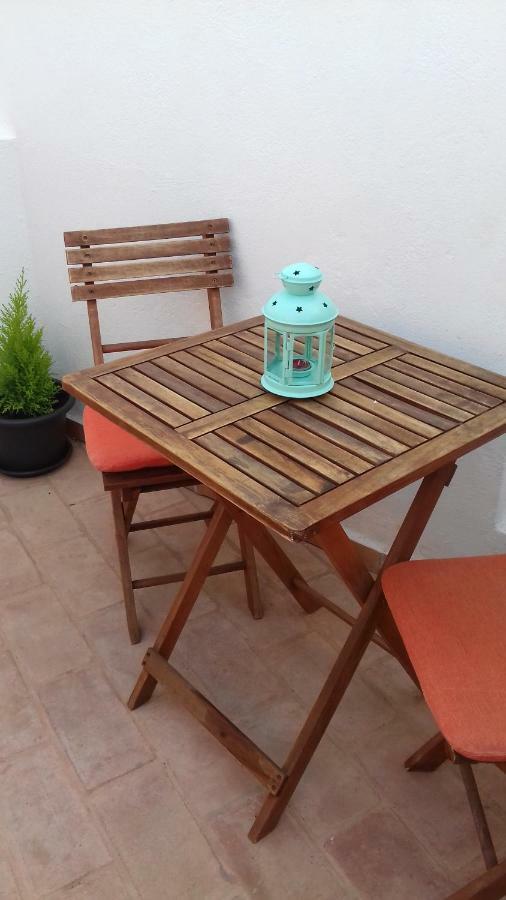 The Central Townhouse Faro Bagian luar foto